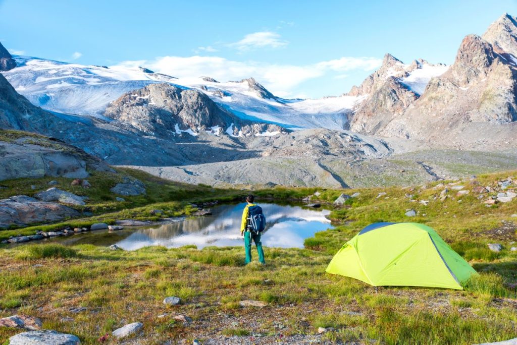 Camera con vista sui ghiacciai della Valle d