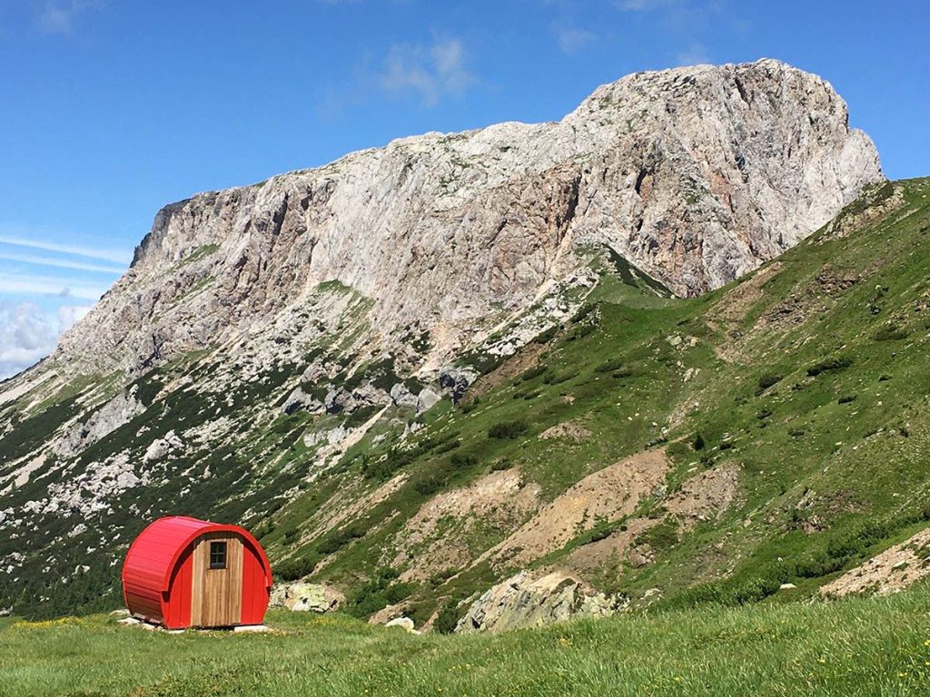 Il Bivacco Ernesto Lomasti. Foto CAI FVG