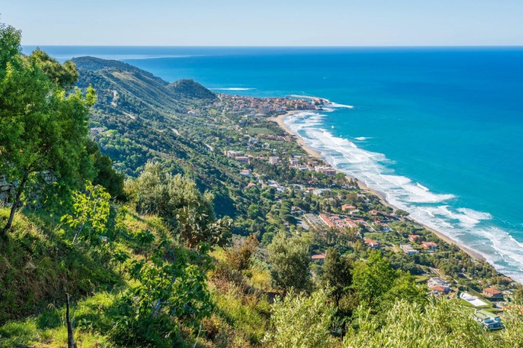 La costa tirrenica vista da Pollica