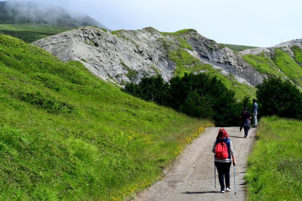 Passo di Lama Lite, escursionisti, foto Stefano Ardito