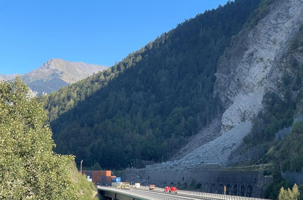 La frana che ha interrotto la circolazione ferroviaria nella Maurienne
