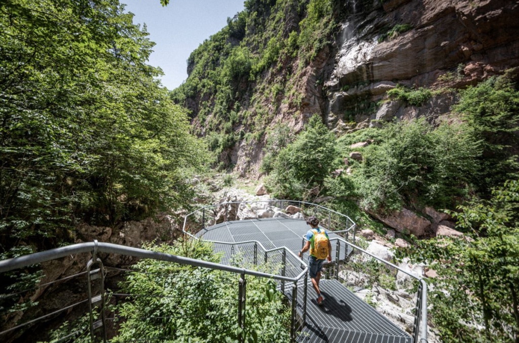 Nel Canyon del Limarò. Foto Archivio Garda Dolomiti_