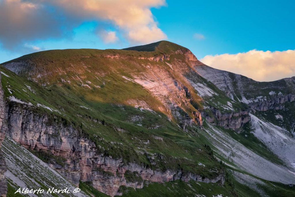 Alba sulla Costa dei Piadoch. Foto Alberto Nardi