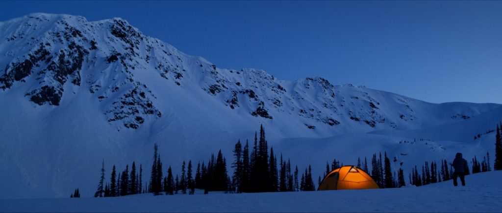 Dal film To the hills and back