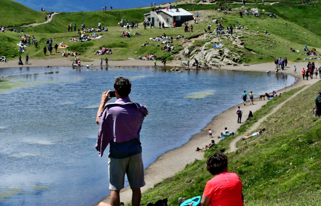 Escursionisti al Lago Scaffaiolo, foto SA