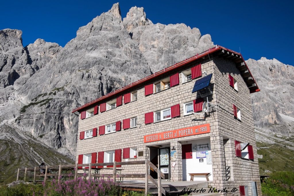 Il Rifugio Berti al Popera. Foto Alberto Nardi