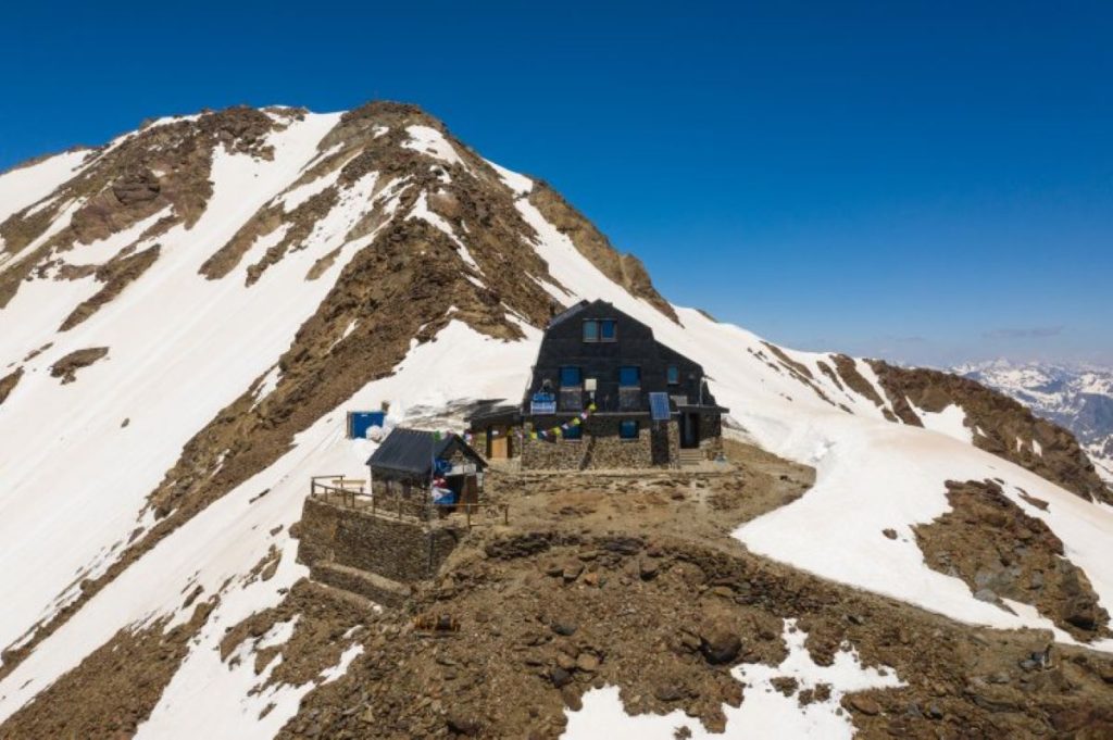 Il Rifugio Mantova al Vioz