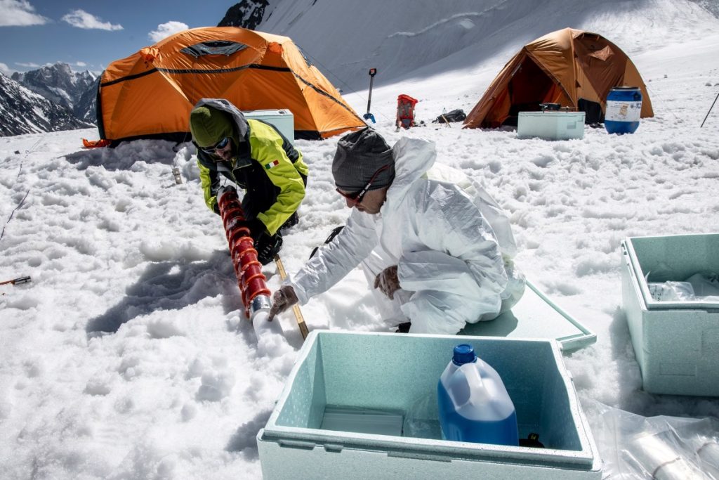 Il campo di lavoro del progetto Ice Memory