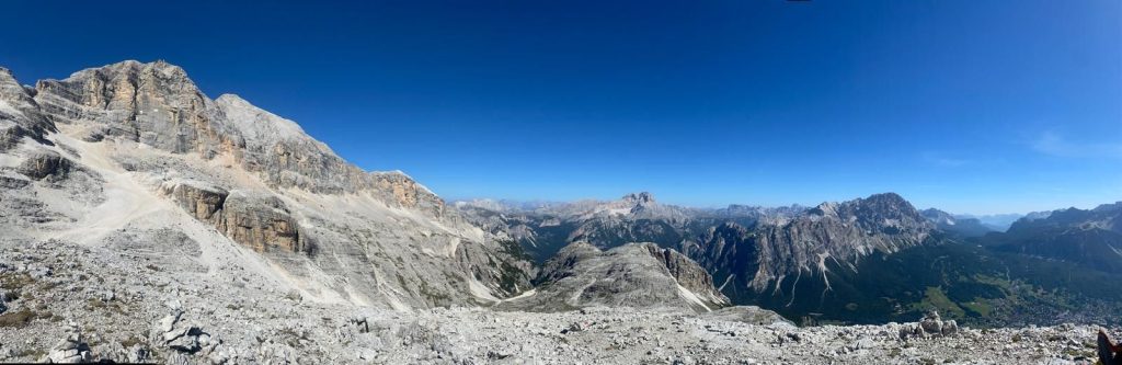 Il panorama da Cima Giuly
