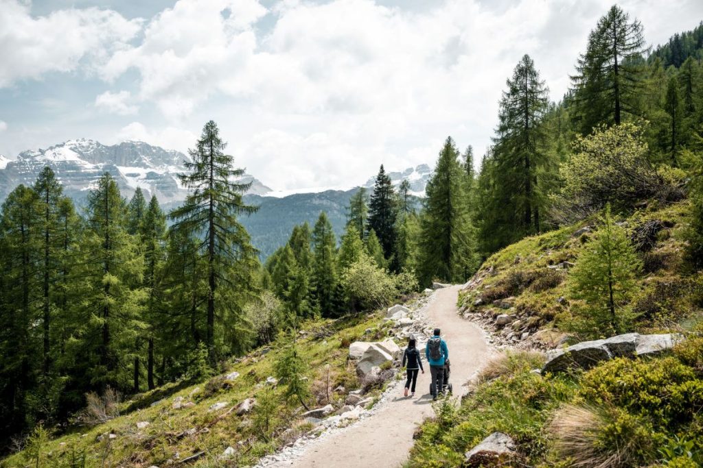 Il sentiero per il Lago Nambino