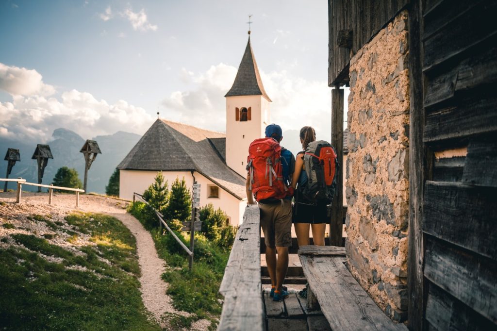 La Chiesa di Santa Croce. Foto Alta Badia, Alex Moling
