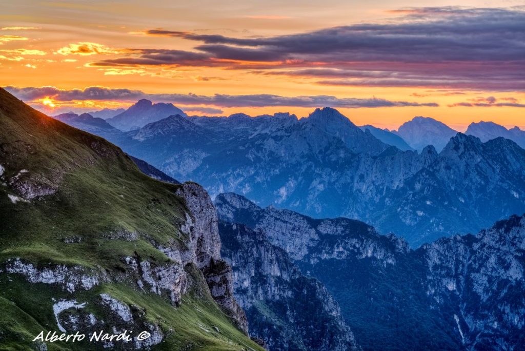 La vista dal Passo delle Vette Grandi (1994 m). Foto Alberto Nardi