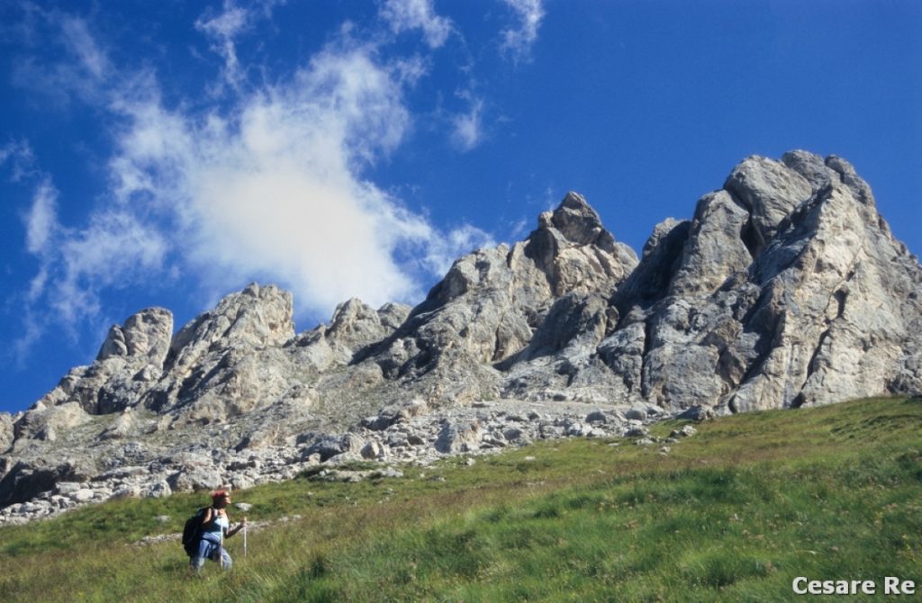 Salendo alla Forcia Neigra. Foto Cesare Re