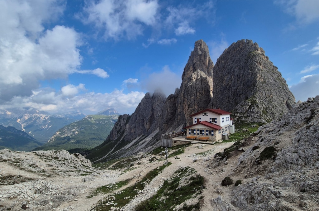 Il rfugio Fonda Savio, foto Stefano Ardito_