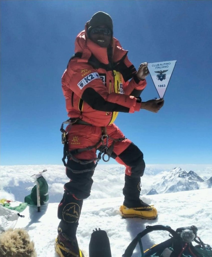 Ali Durani in vetta al K2