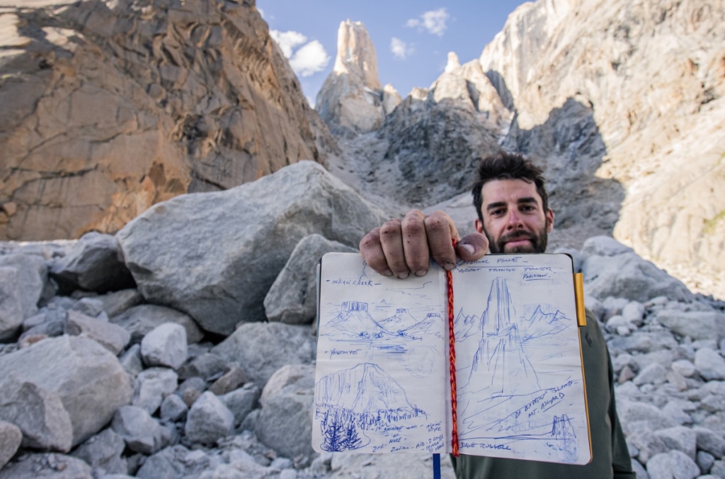 Stefano Ragazzo con alle spalle la Nameless Tower. Foto FB Stefano Ragazzo