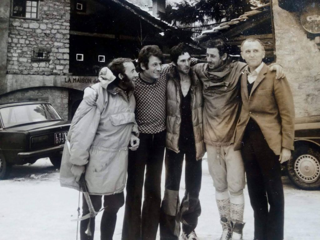 Con Michel Claret e Renè Desmaison dopo la direttissima della Walker il 18 gennaio 1973. FB Giorgio Bertone