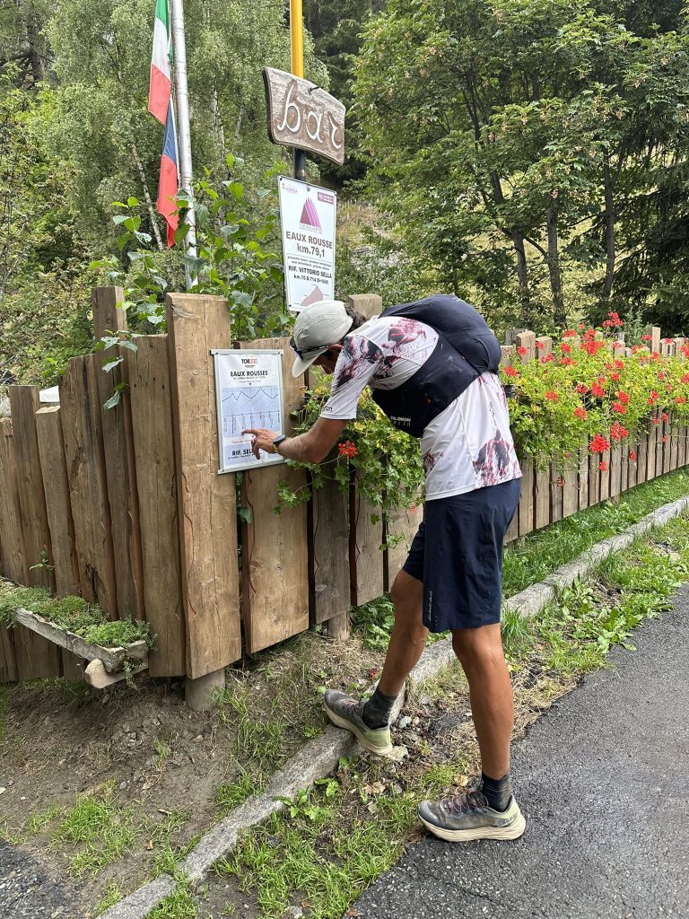 Controllo minuzioso del percorso. Foto Giuliano Cavallo