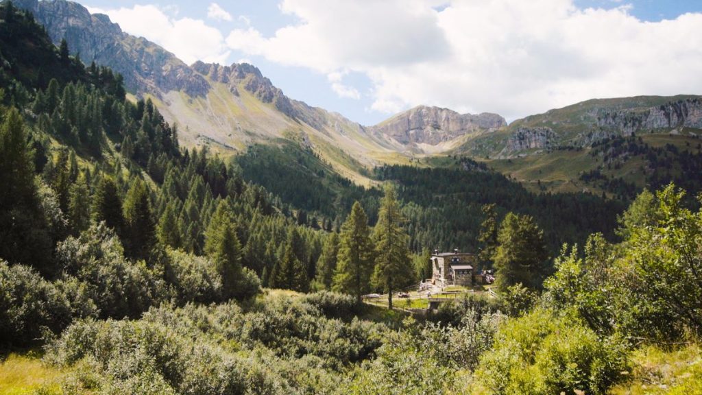 Il Rifugio Taramelli, in Val Monzoni. Foto Andrea Colbacchini