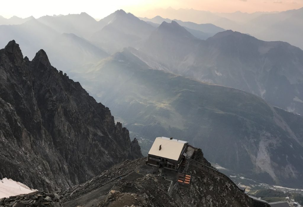 Il Rifugio Torino, sul Monte Bianco