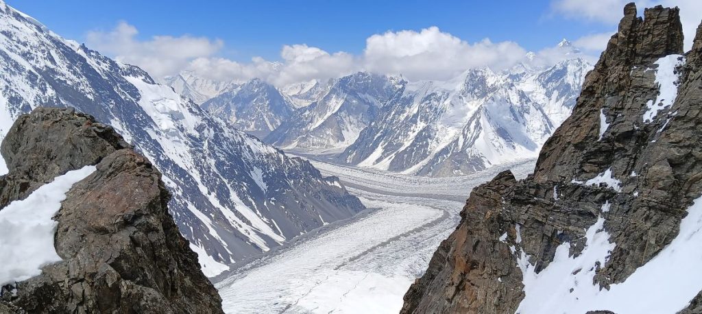 Il ghiacciaio Godwin Austen dallo Sperone Abruzzi, foto FB Cristina Piolini