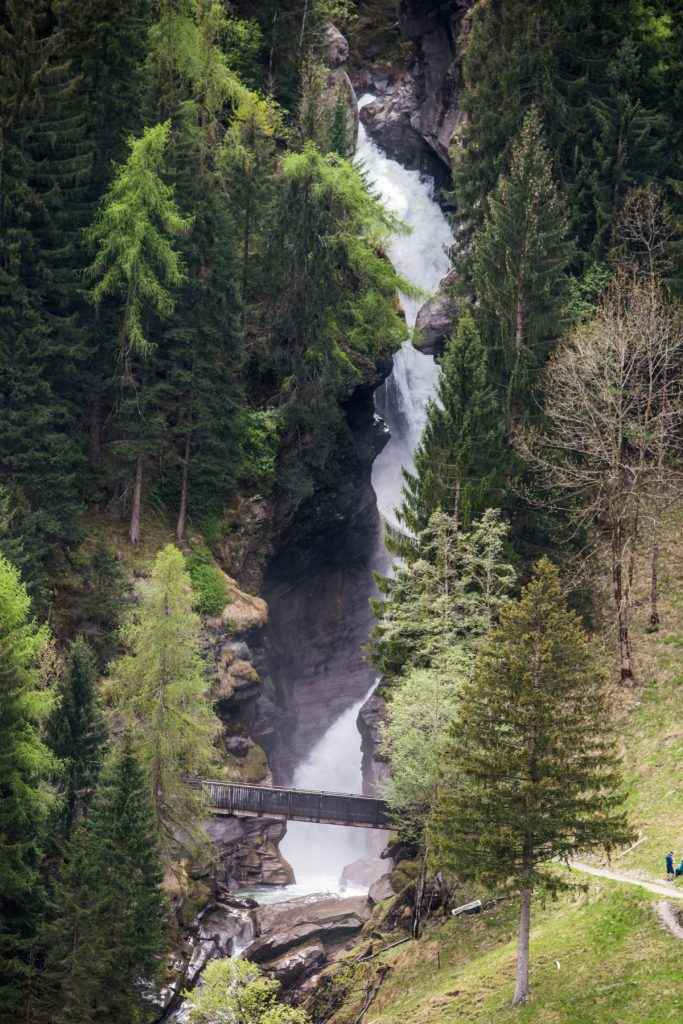 La Cascata di Stieber, nei pressi di Moso in Passiria. Foto Hubert Gîgele