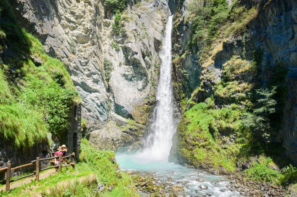 La cascata di Isollaz. Foto archivio Regione Autonoma Valle d