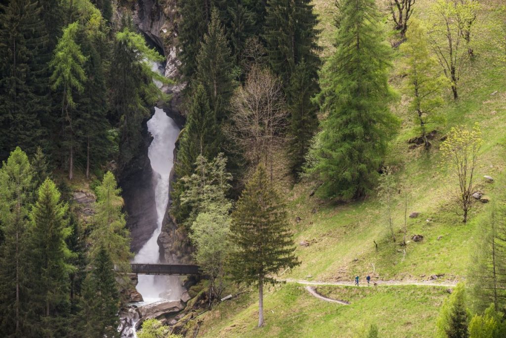 La cascata di Stieber, in Val Passiria. Foto Hubert Gîgele