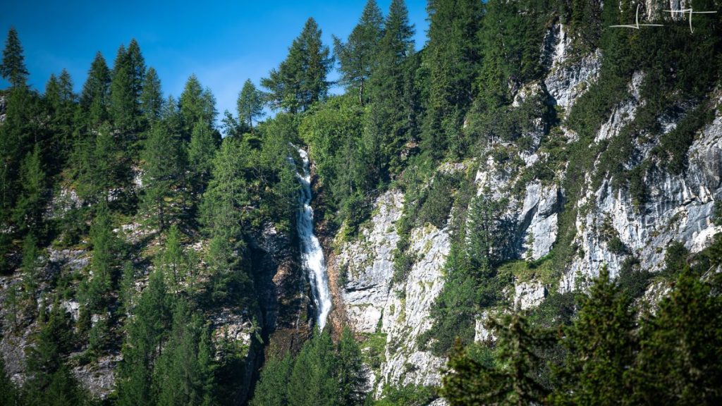 La cascata in fondo alla Leitental. Foto Luigi Tassi