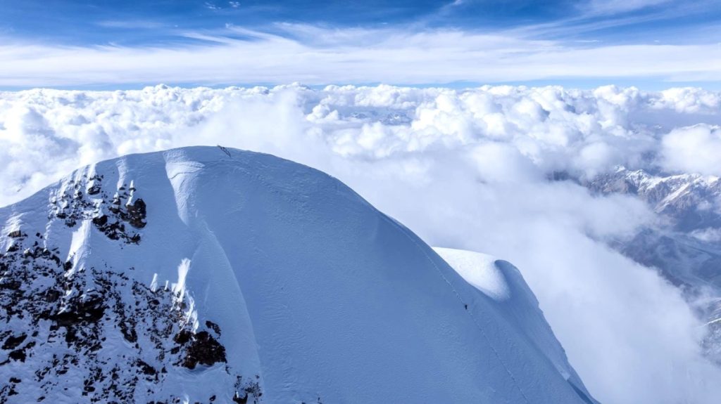 La vetta del K2 vista dal drone