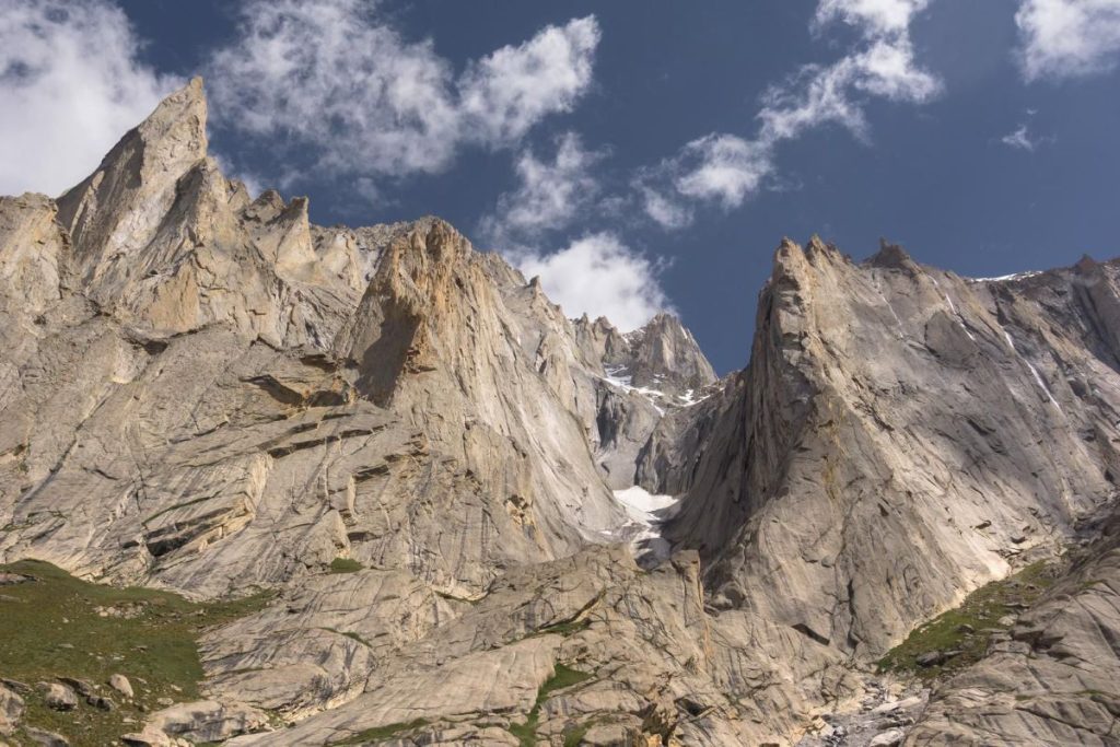 Le big wall di granito della Nangma Valley, in Pakistan. Foto M. Betendo