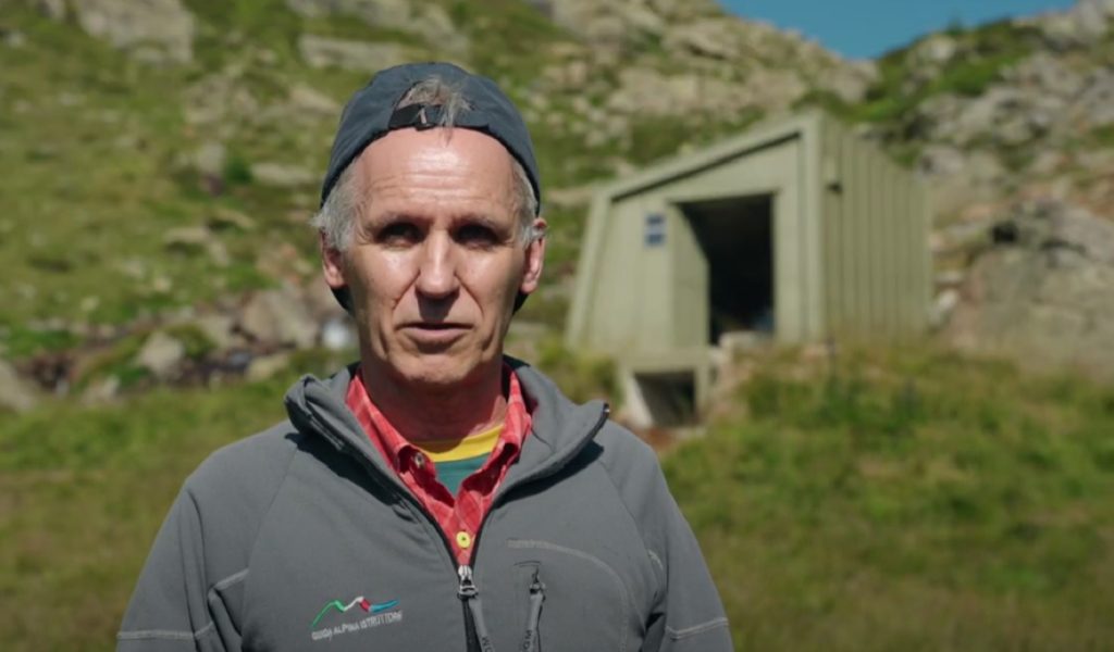 Lorenzo Jachelini. Con la sorella gestisce il Rifugio Dorigoni da 43 anni