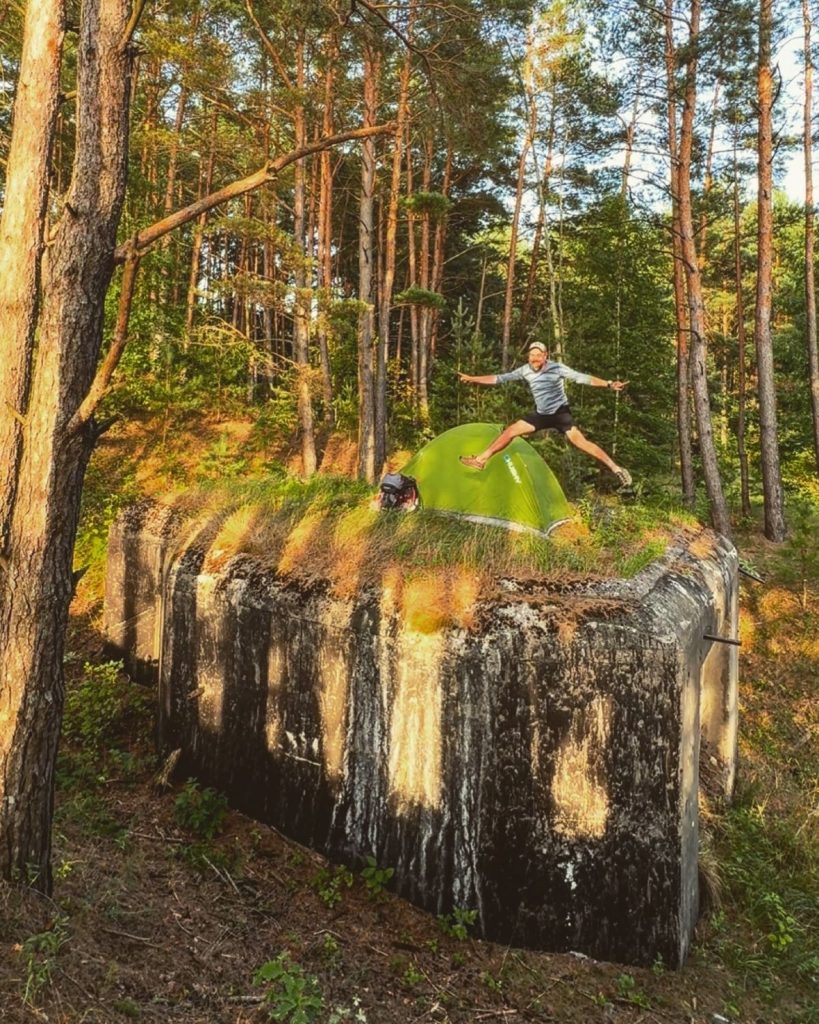 Non mancano manufatti militari abbandonati