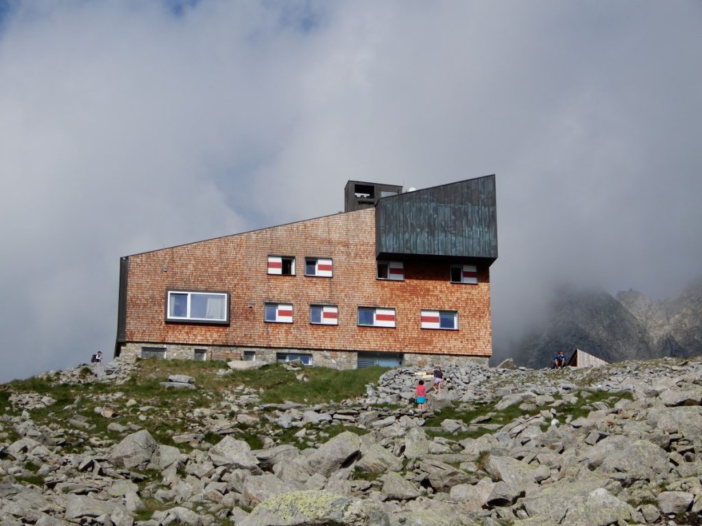 Rifugio Ponte di Ghiaccio (foto V. De Zordo)