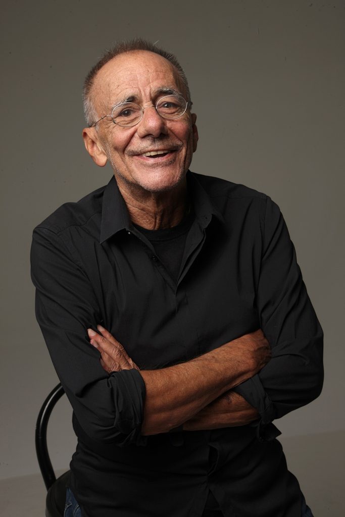 Roberto Vecchioni, chiuderà il festival il 29 settembre