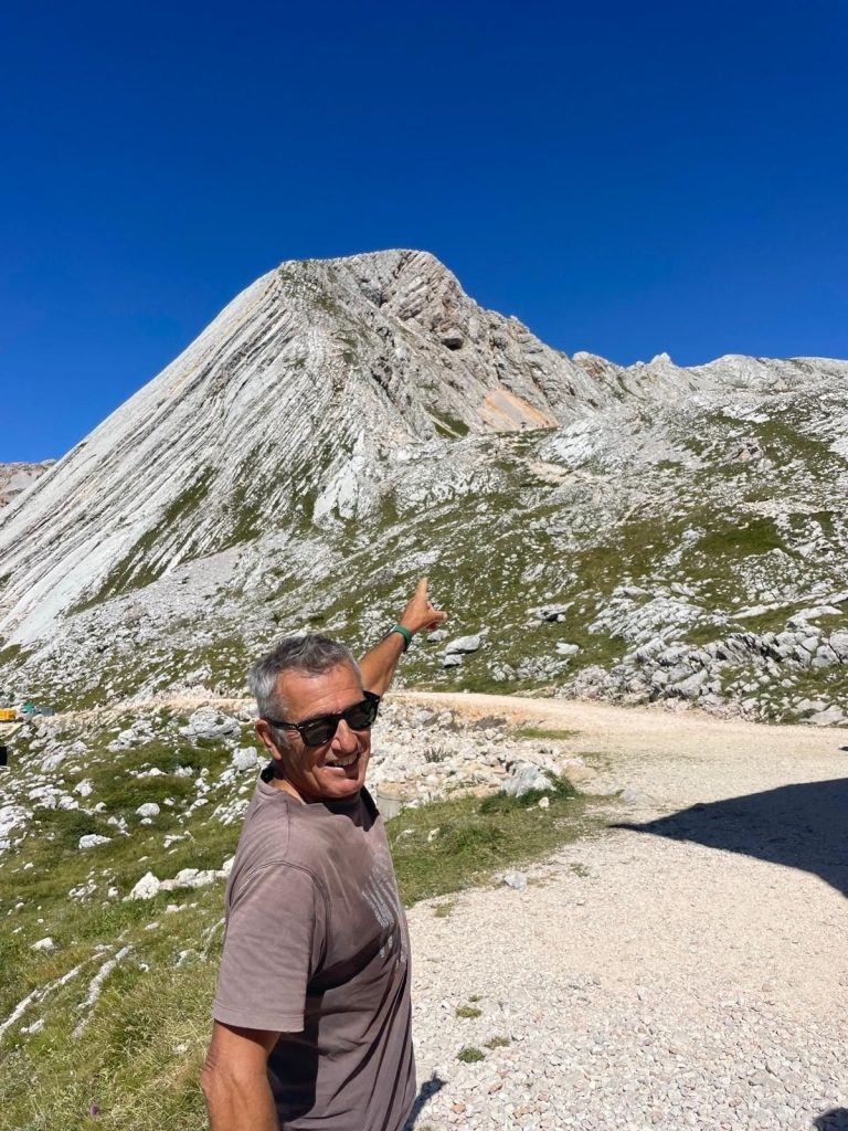 Sguardo sulla vetta. Foto Alessandro Gradenigo