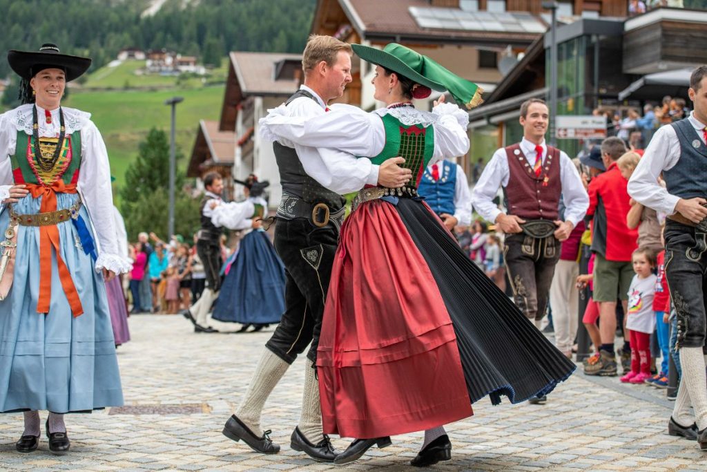 Val Gardena in Costume