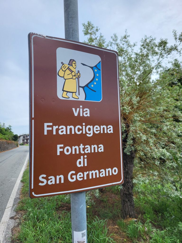 Segnaletica dedicata alla Via Francigena  © Lisa Mathiasen