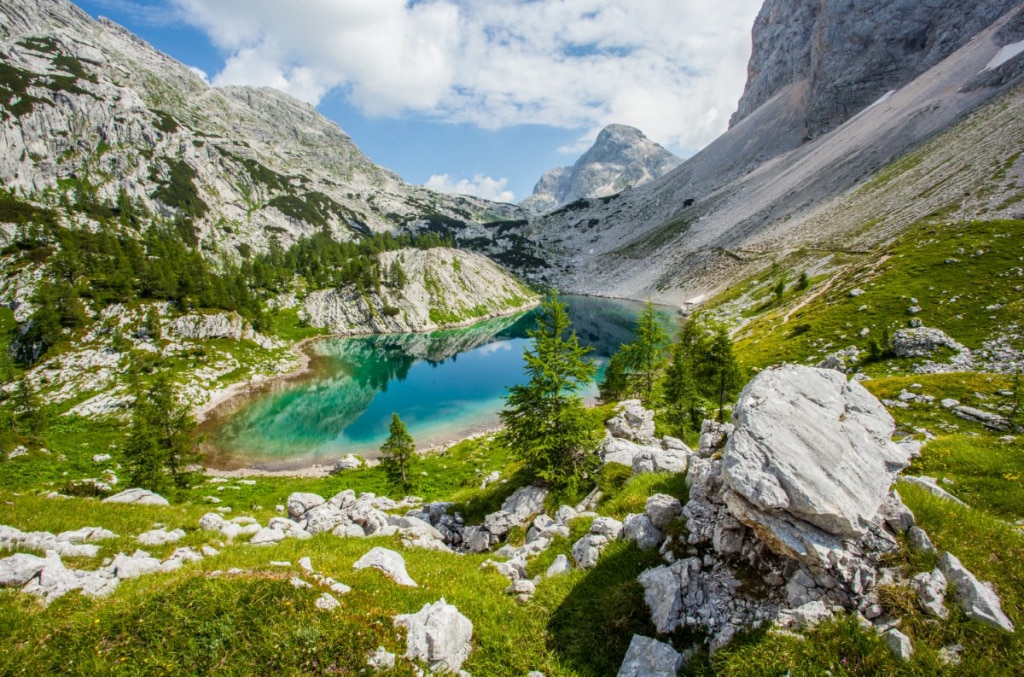 Il Veliko Jezero, nel Parco Nazionale del Triglav. Foto Ales Zdesar