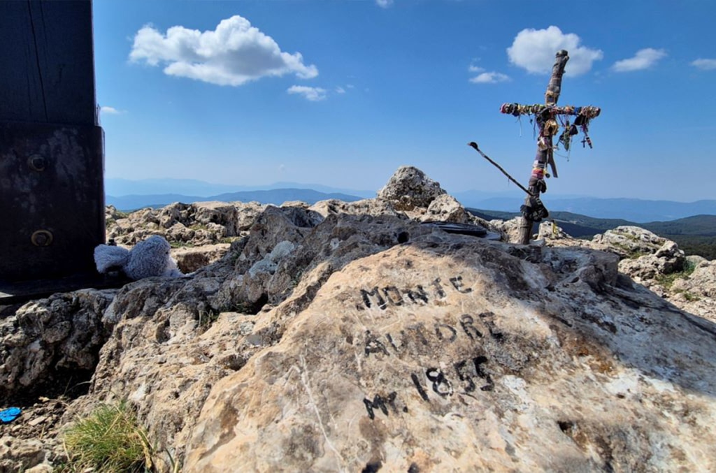 Monte Autore, la vetta. Foto Stefano Ardito