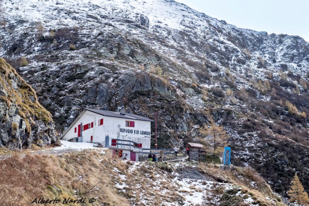 Il Rifugio Fratelli Longo. Foto Alberto Nardi