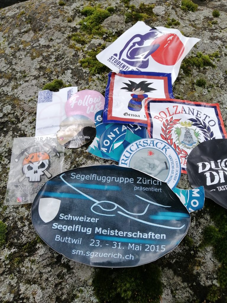 Imbrattatori svizzeri e tifosi del Genoa ai piedi del Monte Rosa