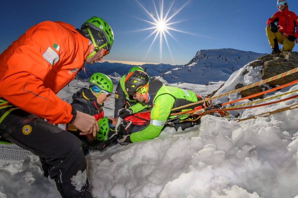 Intervento su neve. Foto Simone Bobbio