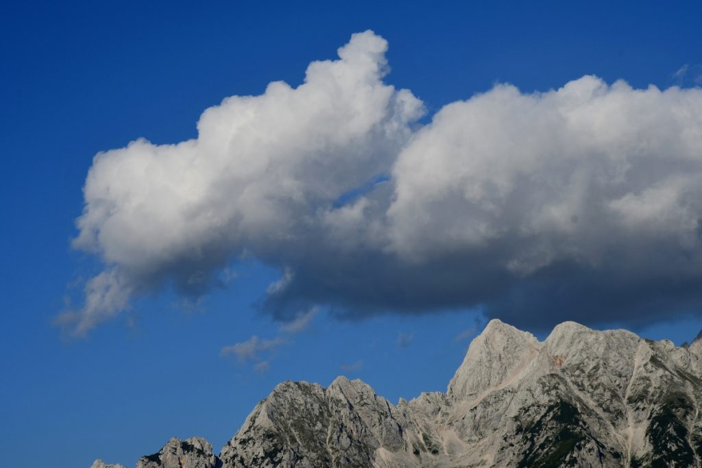 Lo Spik dalla strada del Passo Vrsic, foto Stefano Ardito