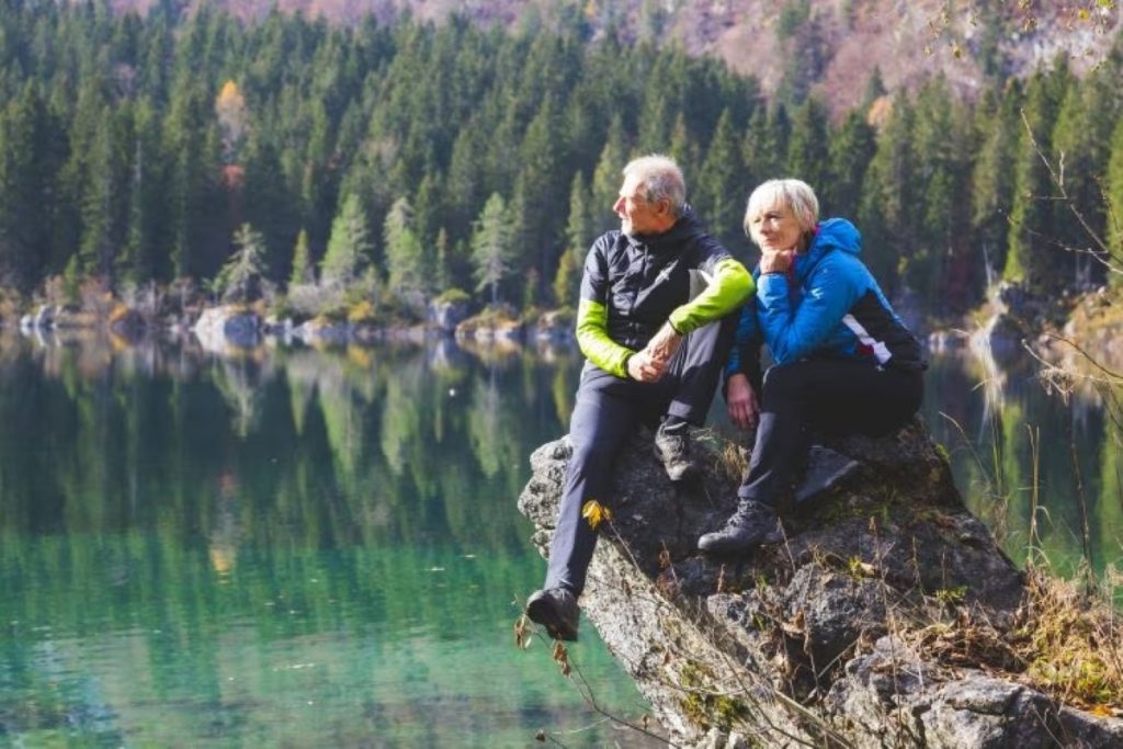 Nives Meroi e Romano Benet ai laghi di Fusine, appena dietro casa.