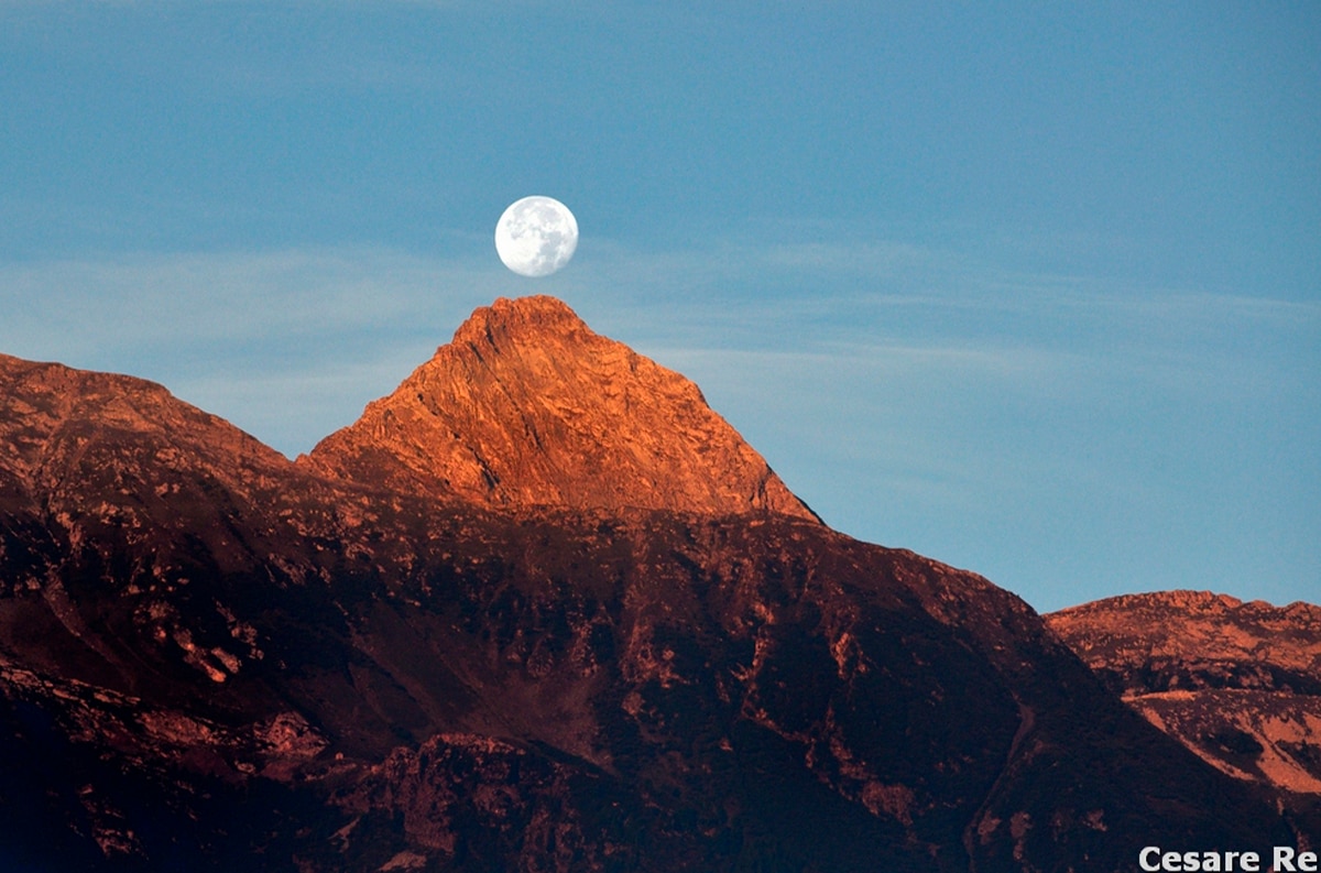 La luna, il paesaggio, lo scatto perfetto
