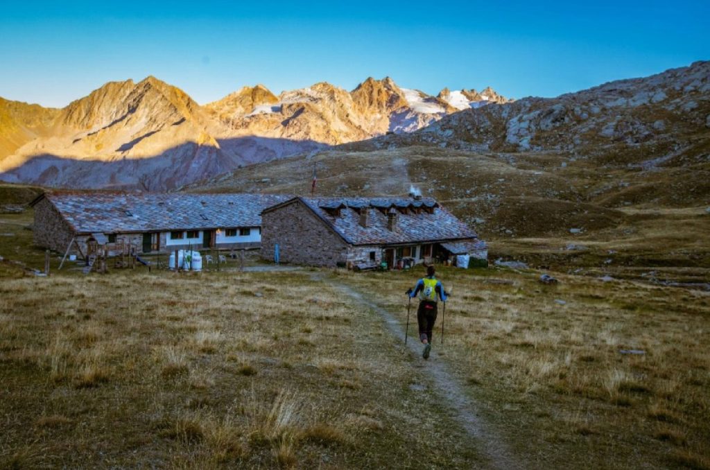Arrivo al Rifugio Sella, sopra Cogne. Ph Diego Borsotti_Zzam! Agency