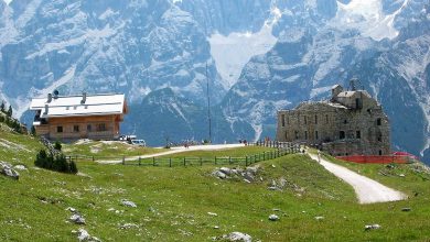 Il rifugio Vallandro e il Forte Prato Piazza @ Wikipedia
