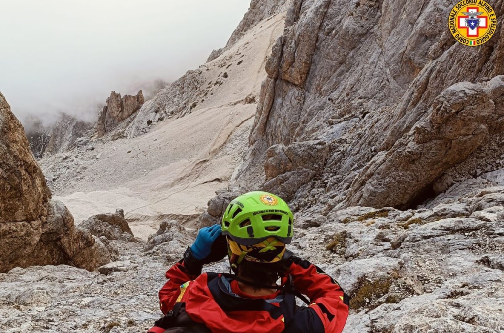 Le ricerche di Giorgio Lanciotti sulla Vetta orientale del Gran Sasso, foto SASA