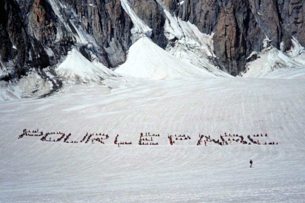 Agosto 1989, la scritta Pour le Parc nella Vallée Blanche, foto Stefano Ardito
